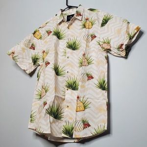 NWOT Men's L Hawaiian Shirt Patron Tequila Liquor Button Up White Cream Agave